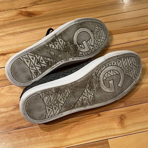 Guess black logo white sidewall/bumper silver logo tan lace up sneakers Size 8.5 - Picture 7 of 7